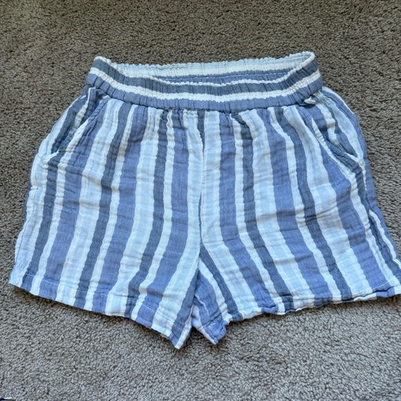 beachlunchlounge Pants - Beachlunchlounge Blue & White striped shorts size small